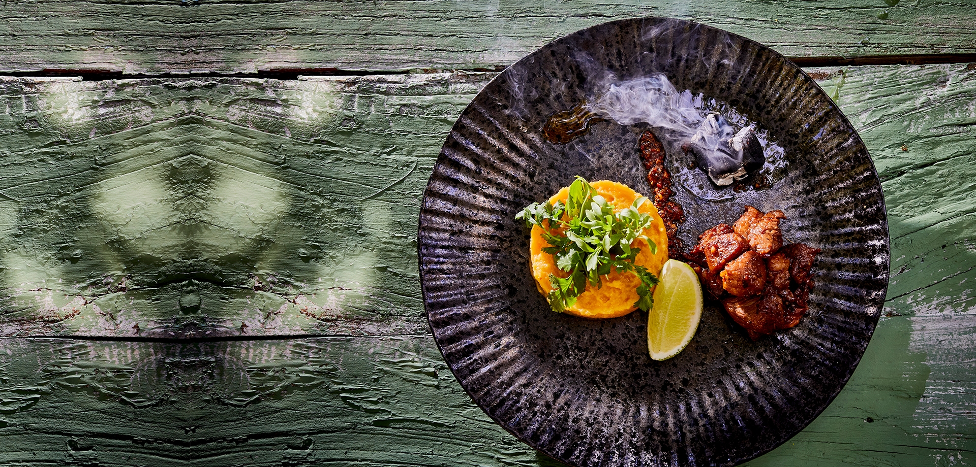 Aji-amarillo puree met pikante varkensnek - header