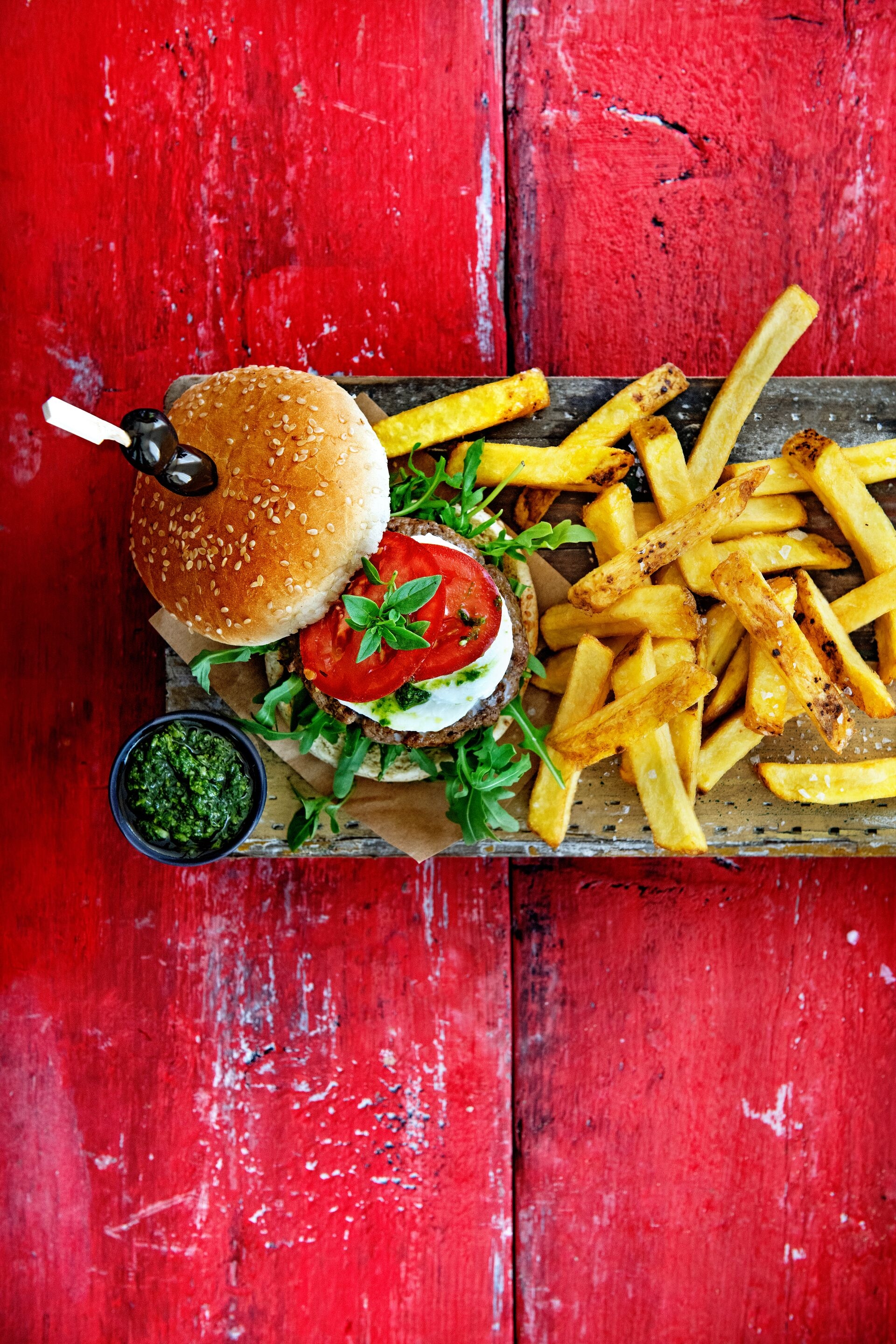 Oerfriet-met-schil-italiaanse-hamburger